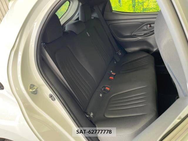 Toyota YARIS 2023-06 395377-8
