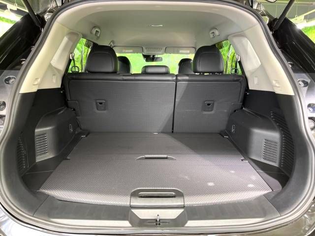 Nissan X-TRAIL 2019-04 27569-9