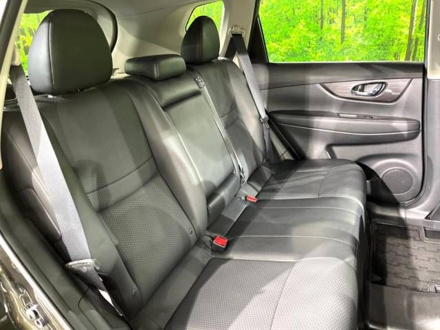 Nissan X-TRAIL 2019-04 27569-8