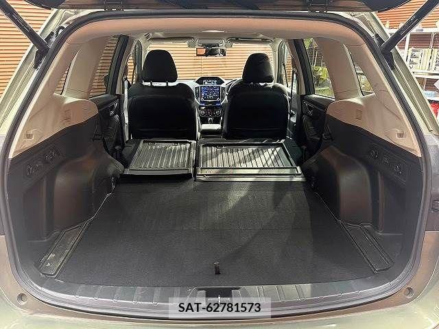 Subaru FORESTER 2019-08 360469-12