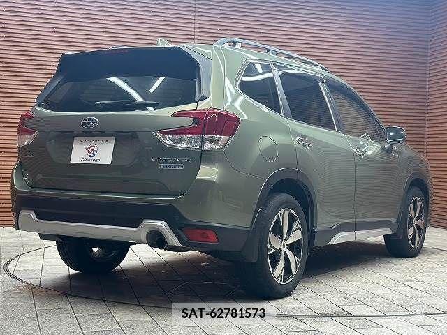 Subaru FORESTER 2019-08 360469-15
