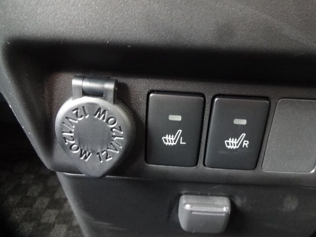 Toyota ROOMY 2021-03 196388-10