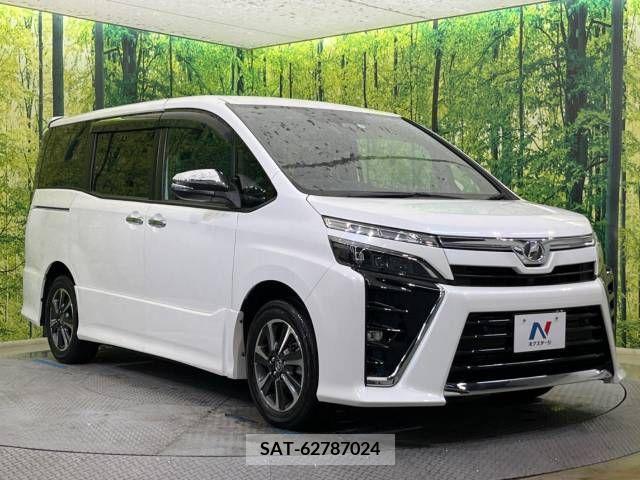 Toyota VOXY 2019-05 332426-17