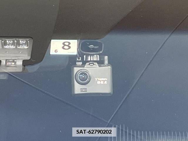 Toyota VOXY 2019-08 351127-7