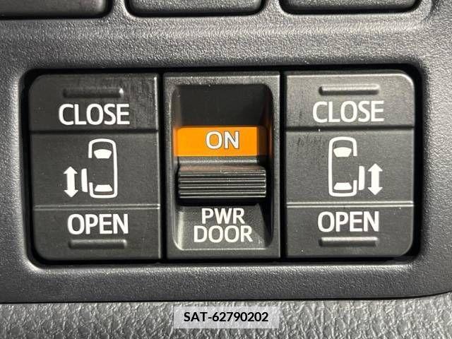 Toyota VOXY 2019-08 351127-5