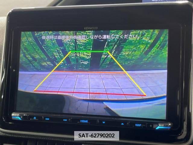Toyota VOXY 2019-08 351127-3