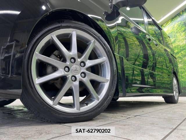 Toyota VOXY 2019-08 351127-14