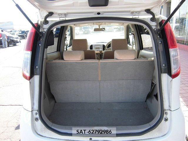 Nissan MOCO 2006-03 277796-17