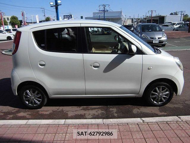 Nissan MOCO 2006-03 277796-13