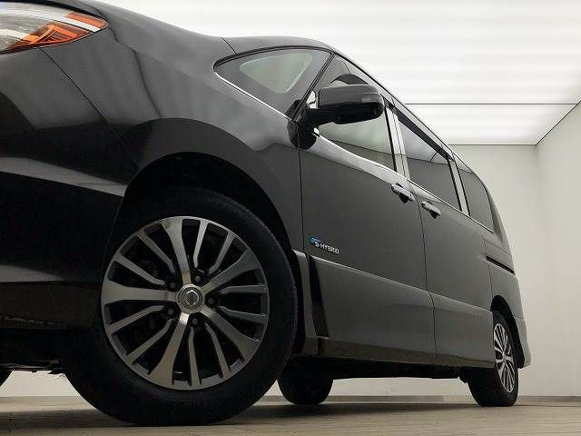 Nissan SERENA 2015-02 21883-12