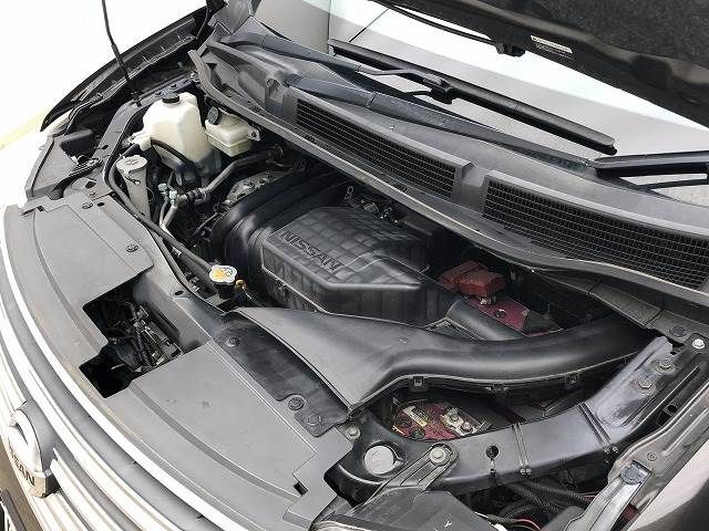 Nissan SERENA 2015-02 21883-15