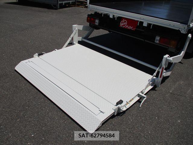 Hino DUTRO 2020-10 200743-9