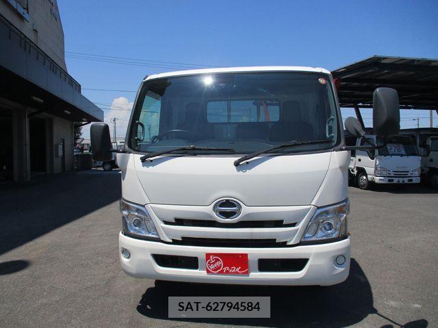Hino DUTRO 2020-10 200743-3