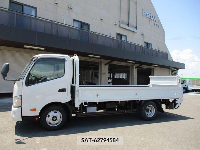 Hino DUTRO 2020-10 200743-5