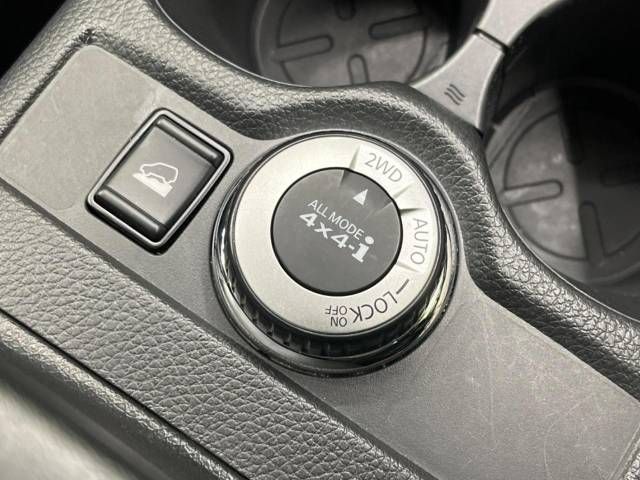 Nissan X-TRAIL 2018-03 186222-7