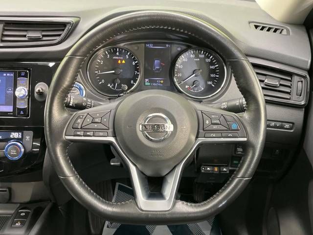 Nissan X-TRAIL 2018-03 186222-11