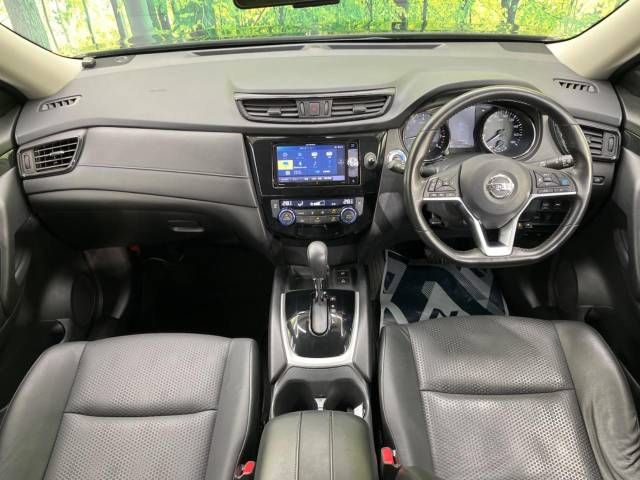 Nissan X-TRAIL 2018-03 186222-1