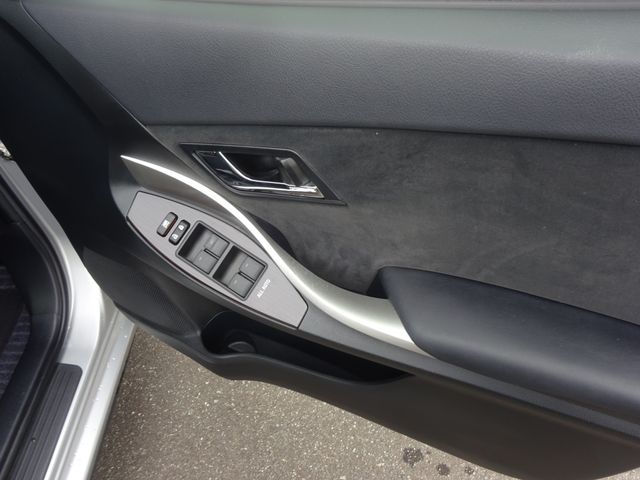 Toyota PREMIO 2019-03 25028-22