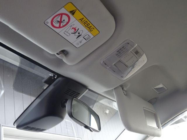 Toyota PREMIO 2019-03 25028-12