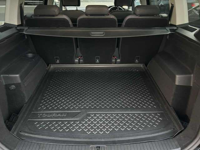 VolksWagen GOLF TOURAN 2016-11 189498-17
