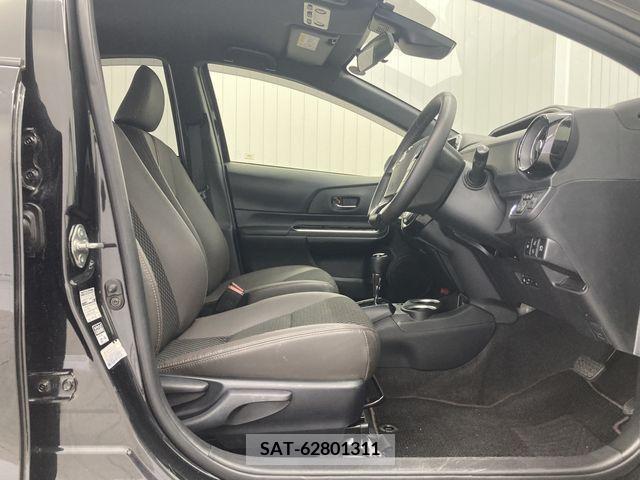 Toyota AQUA 2019-10 337253-4