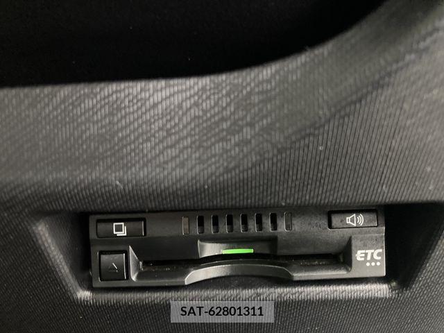 Toyota AQUA 2019-10 337253-16