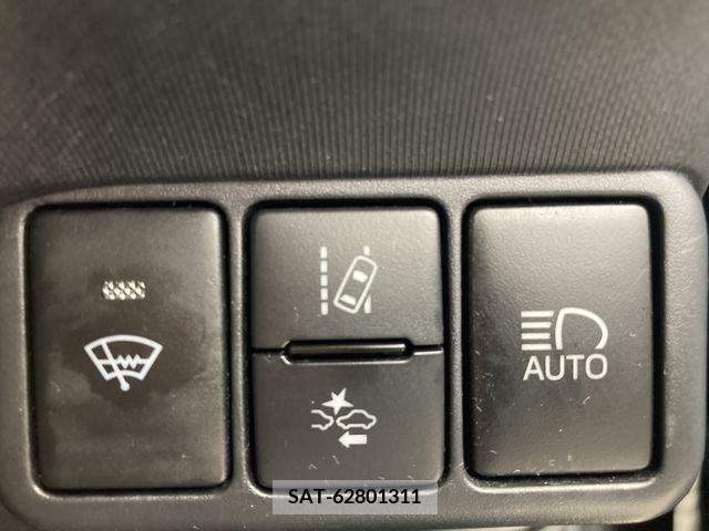 Toyota AQUA 2019-10 337253-15
