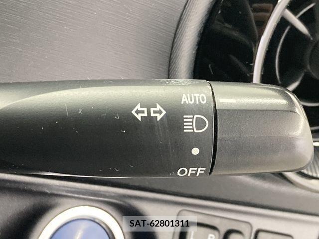 Toyota AQUA 2019-10 337253-22