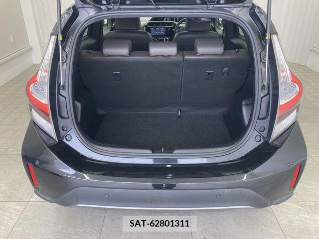 Toyota AQUA 2019-10 337253-26