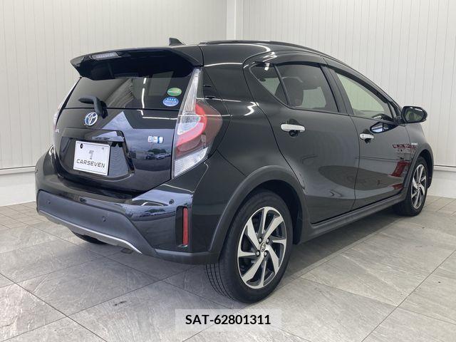 Toyota AQUA 2019-10 337253-2