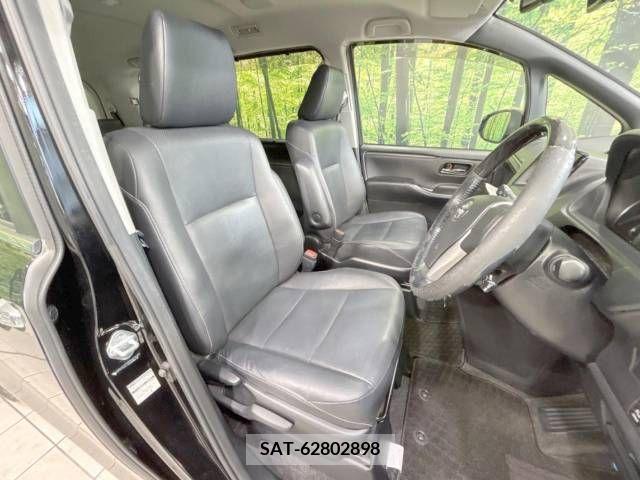 Toyota ESQUIRE 2015-01 328777-8