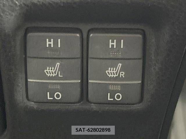 Toyota ESQUIRE 2015-01 328777-5