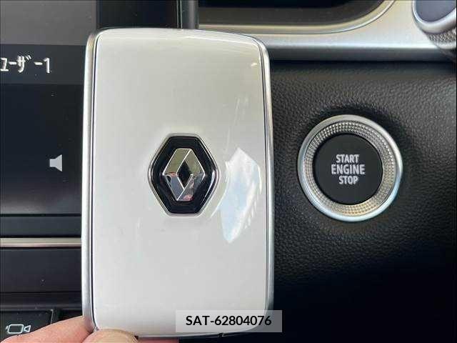 Renault CAPTUR 2021-03 210098-10