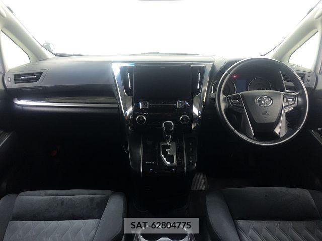 Toyota VELLFIRE 2018-10 369709-1