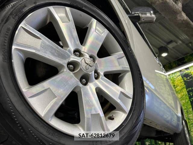 Mitsubishi DELICA D5 2011-07 372777-14