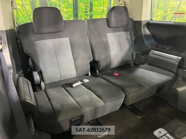 Mitsubishi DELICA D5 2011-07 372777-10