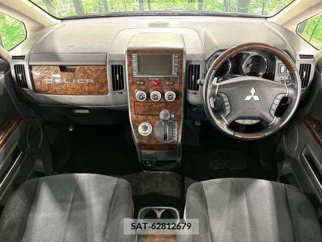 Mitsubishi DELICA D5 2011-07 372777-1