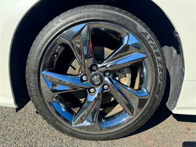 Toyota CROWN SEDAN 2019-03 25998-11