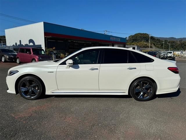 Toyota CROWN SEDAN 2019-03 25998-10