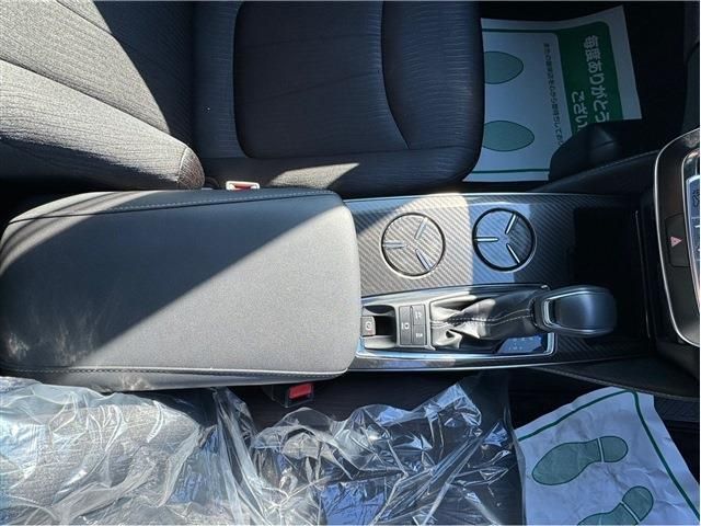 Toyota CROWN SEDAN 2019-03 25998-18