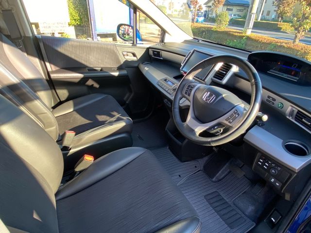 Honda FREED HYBRID 2013-10 195490-5