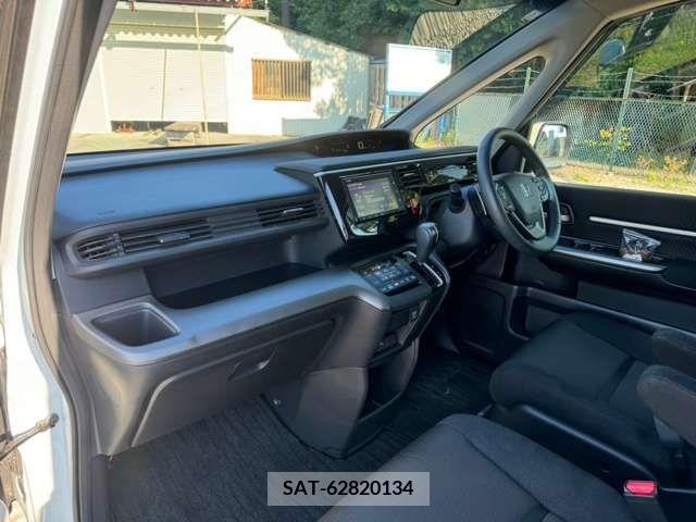 Honda e 2021-03 394314-12