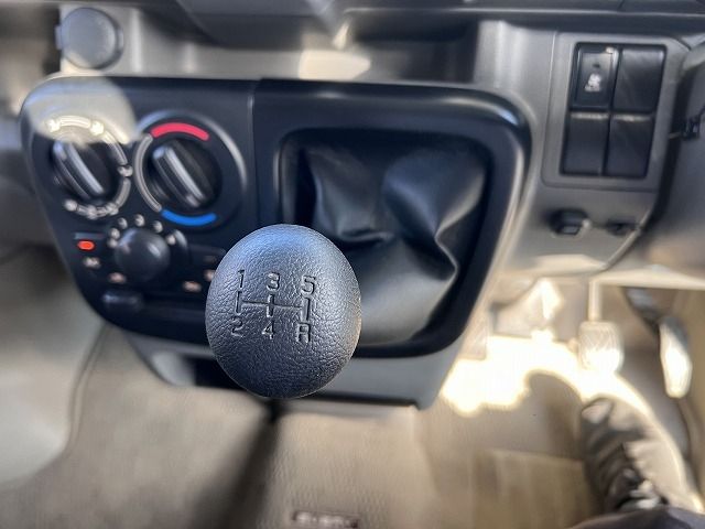 Suzuki EVERY 2021-05 15734-12