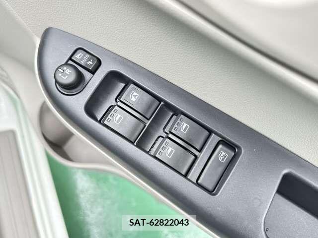 Toyota PASSO 2023-08 379157-12