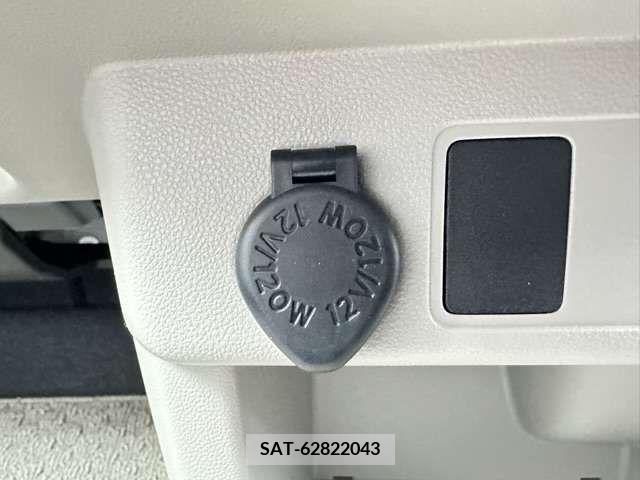Toyota PASSO 2023-08 379157-18