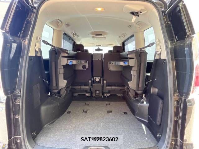 Nissan SERENA 2018-09 286308-13