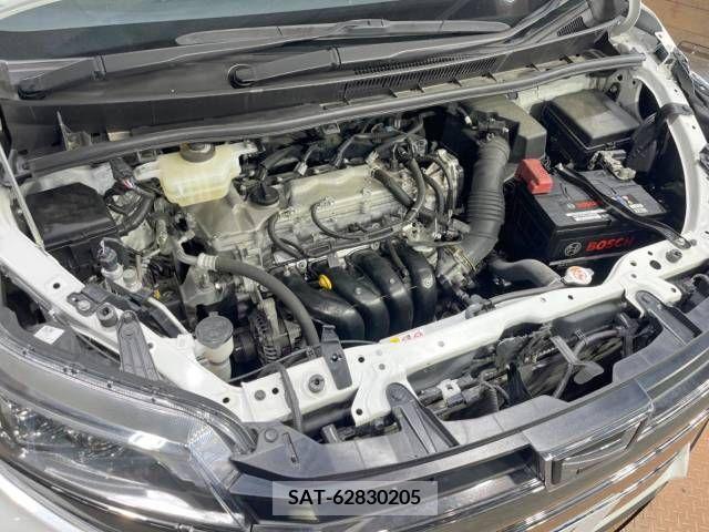 Toyota NOAH 2019-12 321666-11