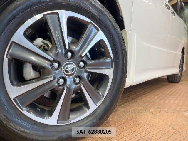 Toyota NOAH 2019-12 321666-10