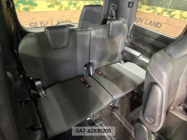 Toyota NOAH 2019-12 321666-15