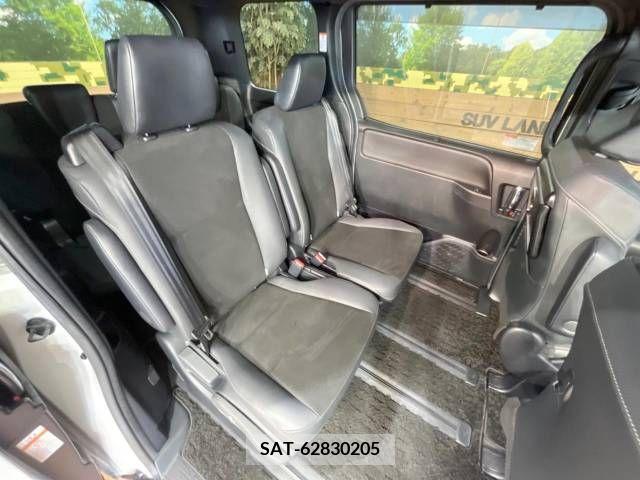 Toyota NOAH 2019-12 321666-14